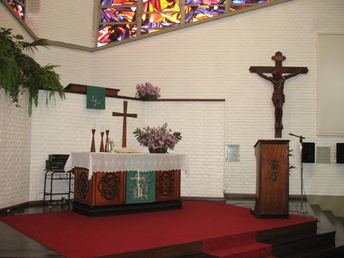 Espaço do altar - Templo Lajeado - RS