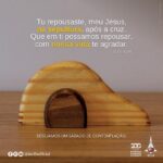 Imagem com sepulcro fechado